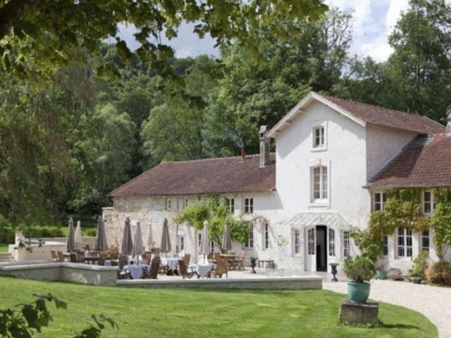 Hotel Logis La Source Bleue Gudmont-Villiers Exterior foto